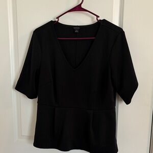 Ann Taylor Black V-Neck Short Sleeve Knit Top Size M
